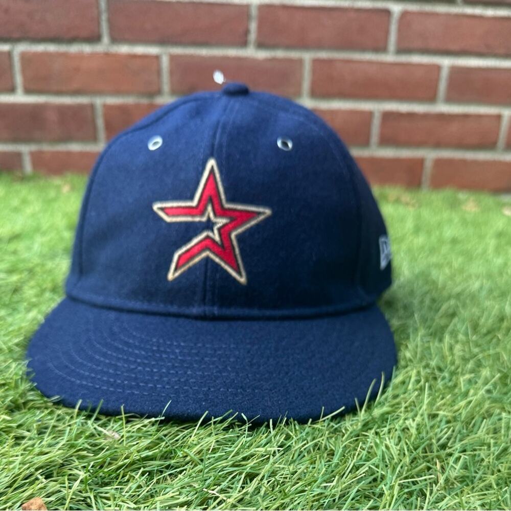 New Era Wool Retro Crown 9FIFTY MLB Houston Astros Blue Leather Strapback NWT